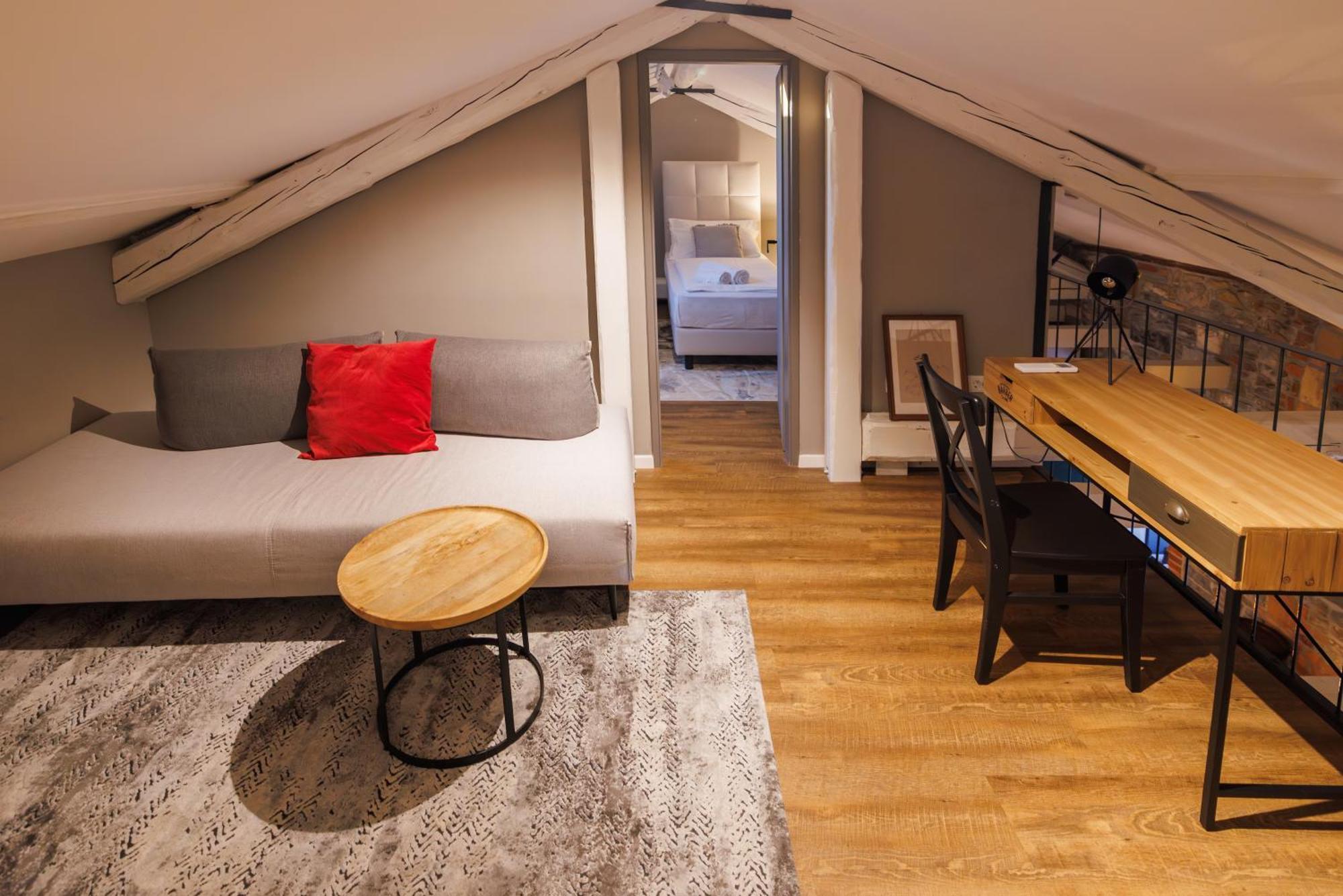Vila Robida & Spa Crni Kal Екстер'єр фото