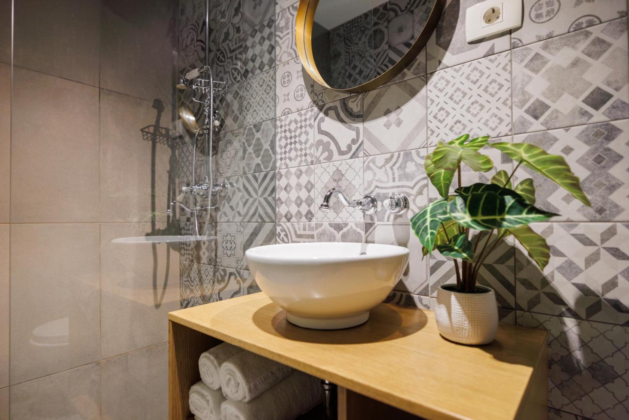Vila Robida & Spa Crni Kal Екстер'єр фото